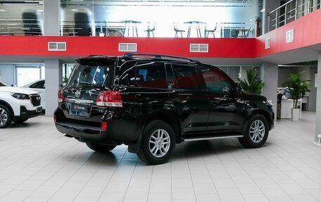 Toyota Land Cruiser 200, 2010 год, 2 590 000 рублей, 2 фотография