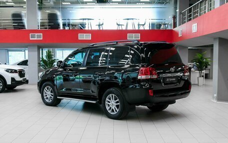 Toyota Land Cruiser 200, 2010 год, 2 590 000 рублей, 4 фотография