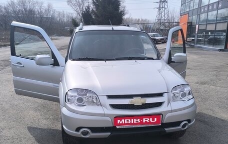 Chevrolet Niva I рестайлинг, 2011 год, 500 000 рублей, 1 фотография