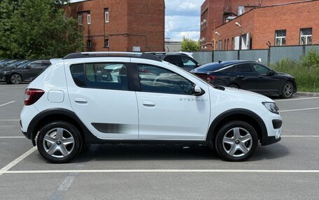 Renault Sandero II рестайлинг, 2017 год, 799 000 рублей, 4 фотография