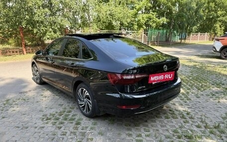 Volkswagen Jetta VII, 2020 год, 1 960 000 рублей, 2 фотография