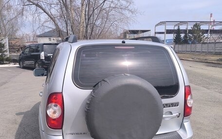 Chevrolet Niva I рестайлинг, 2011 год, 500 000 рублей, 4 фотография
