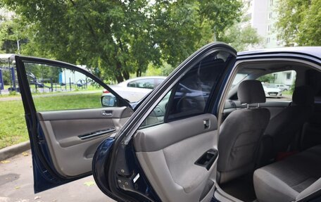 Toyota Camry V40, 2005 год, 695 000 рублей, 3 фотография