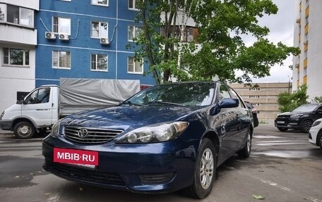 Toyota Camry V40, 2005 год, 695 000 рублей, 6 фотография