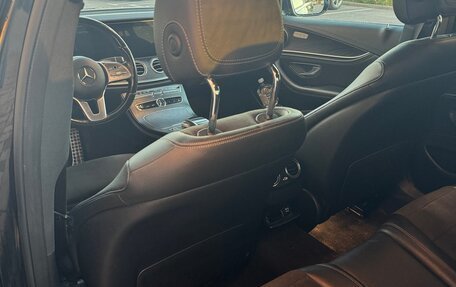 Mercedes-Benz E-Класс, 2018 год, 3 500 000 рублей, 17 фотография