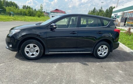 Toyota RAV4, 2013 год, 2 000 000 рублей, 2 фотография