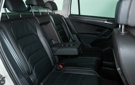 Volkswagen Tiguan II, 2020 год, 2 944 000 рублей, 7 фотография