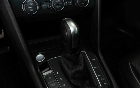 Volkswagen Tiguan II, 2020 год, 2 944 000 рублей, 11 фотография