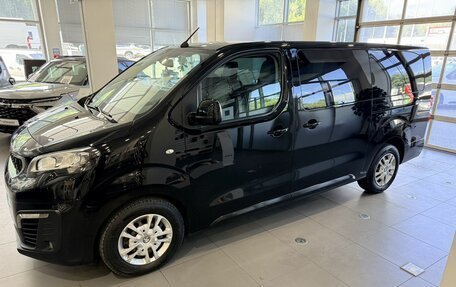 Peugeot Traveller I, 2020 год, 2 535 000 рублей, 9 фотография