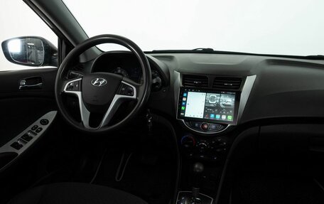 Hyundai Solaris II рестайлинг, 2012 год, 700 000 рублей, 13 фотография