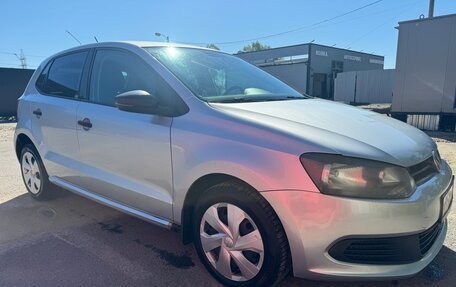 Volkswagen Polo VI (EU Market), 2010 год, 550 000 рублей, 2 фотография