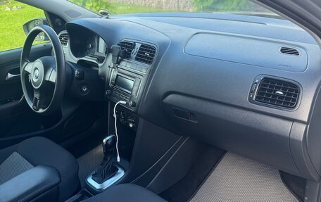 Volkswagen Polo VI (EU Market), 2010 год, 550 000 рублей, 17 фотография