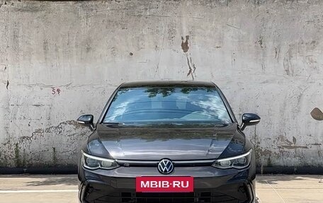 Volkswagen Golf VIII, 2023 год, 1 960 000 рублей, 2 фотография