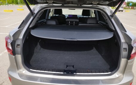 Lexus RX IV рестайлинг, 2018 год, 4 100 000 рублей, 8 фотография