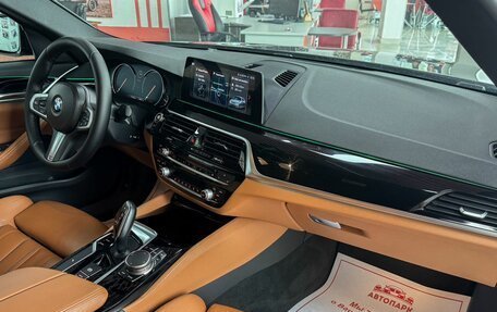 BMW 5 серия, 2017 год, 3 699 000 рублей, 20 фотография