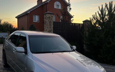 Lexus IS II рестайлинг 2, 1999 год, 750 000 рублей, 7 фотография