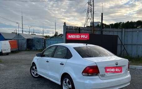 Volkswagen Polo VI (EU Market), 2012 год, 200 000 рублей, 2 фотография