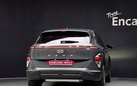 Hyundai Kona, 2023 год, 2 426 666 рублей, 3 фотография