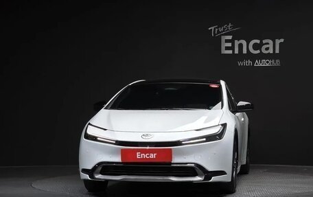 Toyota Prius IV XW50, 2024 год, 3 001 444 рублей, 3 фотография