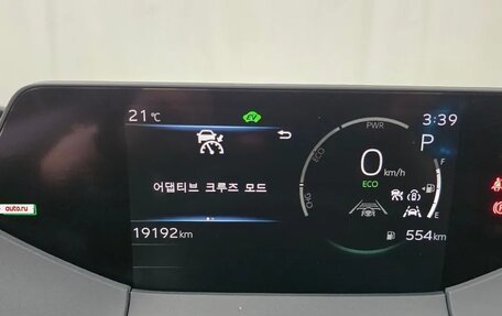 Toyota Prius IV XW50, 2024 год, 3 001 444 рублей, 7 фотография