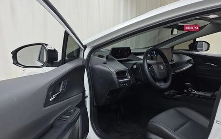 Toyota Prius IV XW50, 2024 год, 3 001 444 рублей, 5 фотография