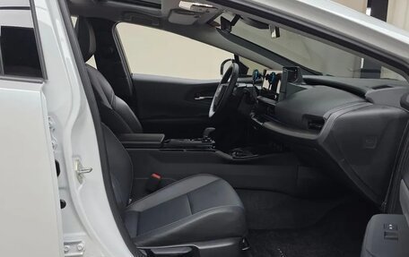 Toyota Prius IV XW50, 2024 год, 3 001 444 рублей, 8 фотография