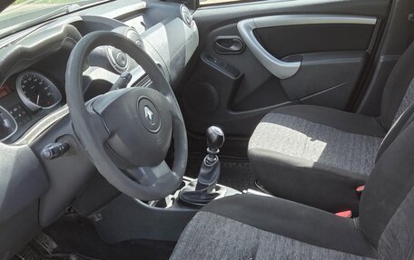 Renault Duster I рестайлинг, 2013 год, 700 000 рублей, 11 фотография