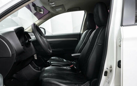 Mitsubishi Outlander III рестайлинг 3, 2013 год, 1 320 000 рублей, 6 фотография