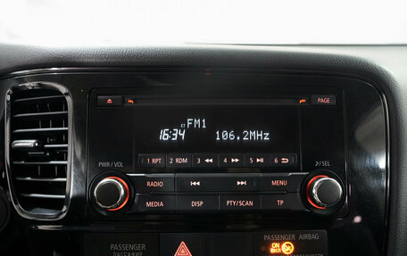 Mitsubishi Outlander III рестайлинг 3, 2013 год, 1 320 000 рублей, 9 фотография