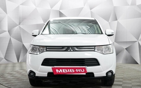 Mitsubishi Outlander III рестайлинг 3, 2013 год, 1 320 000 рублей, 5 фотография