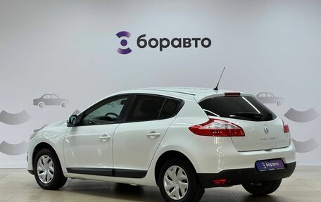 Renault Megane III, 2014 год, 880 000 рублей, 6 фотография