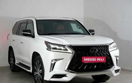 Lexus LX III, 2017 год, 7 990 000 рублей, 4 фотография