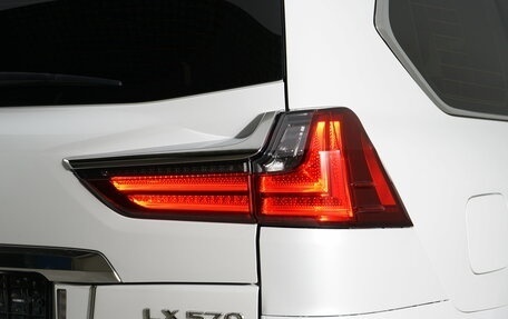 Lexus LX III, 2017 год, 7 990 000 рублей, 8 фотография