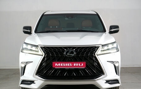 Lexus LX III, 2017 год, 7 990 000 рублей, 3 фотография