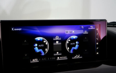 Lexus LX III, 2017 год, 7 990 000 рублей, 19 фотография