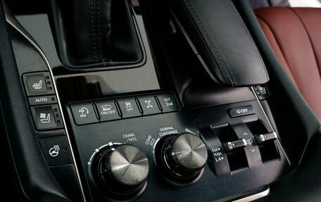 Lexus LX III, 2017 год, 7 990 000 рублей, 21 фотография