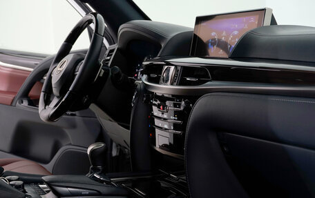 Lexus LX III, 2017 год, 7 990 000 рублей, 15 фотография