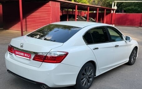 Honda Accord IX рестайлинг, 2013 год, 1 650 000 рублей, 3 фотография