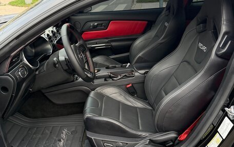 Ford Mustang VI рестайлинг, 2017 год, 4 350 000 рублей, 8 фотография