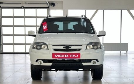 Chevrolet Niva I рестайлинг, 2016 год, 830 000 рублей, 2 фотография