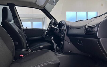Chevrolet Niva I рестайлинг, 2016 год, 830 000 рублей, 9 фотография