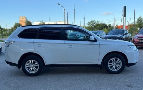 Mitsubishi Outlander III рестайлинг 3, 2013 год, 1 380 000 рублей, 6 фотография