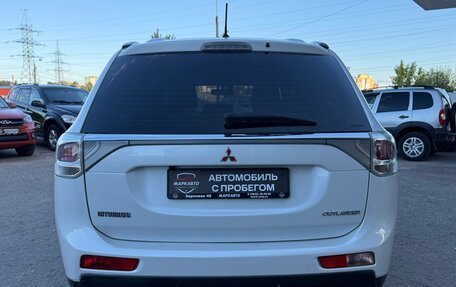 Mitsubishi Outlander III рестайлинг 3, 2013 год, 1 380 000 рублей, 9 фотография