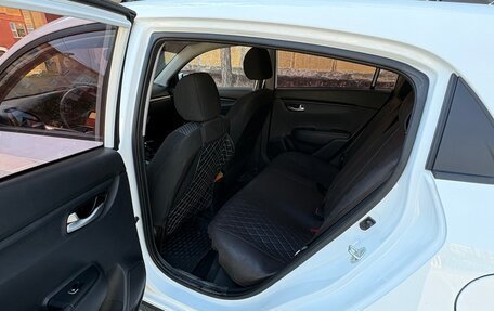 KIA Rio IV, 2020 год, 1 750 000 рублей, 3 фотография