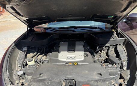 Infiniti QX70, 2016 год, 2 990 000 рублей, 12 фотография