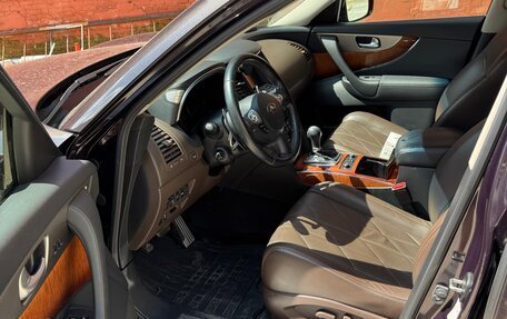 Infiniti QX70, 2016 год, 2 990 000 рублей, 9 фотография