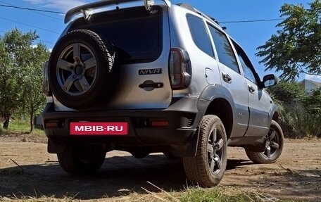 Chevrolet Niva I рестайлинг, 2011 год, 420 000 рублей, 3 фотография