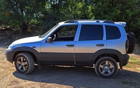 Chevrolet Niva I рестайлинг, 2011 год, 420 000 рублей, 5 фотография