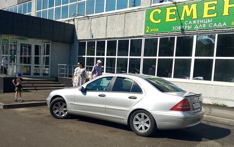 Mercedes-Benz C-Класс, 2002 год, 550 000 рублей, 2 фотография