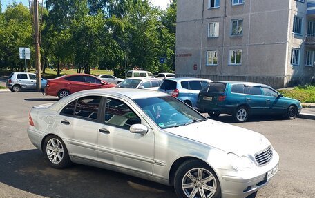 Mercedes-Benz C-Класс, 2002 год, 550 000 рублей, 4 фотография